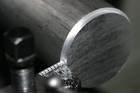 高速立式車床保養(yǎng)注意事項(xiàng)